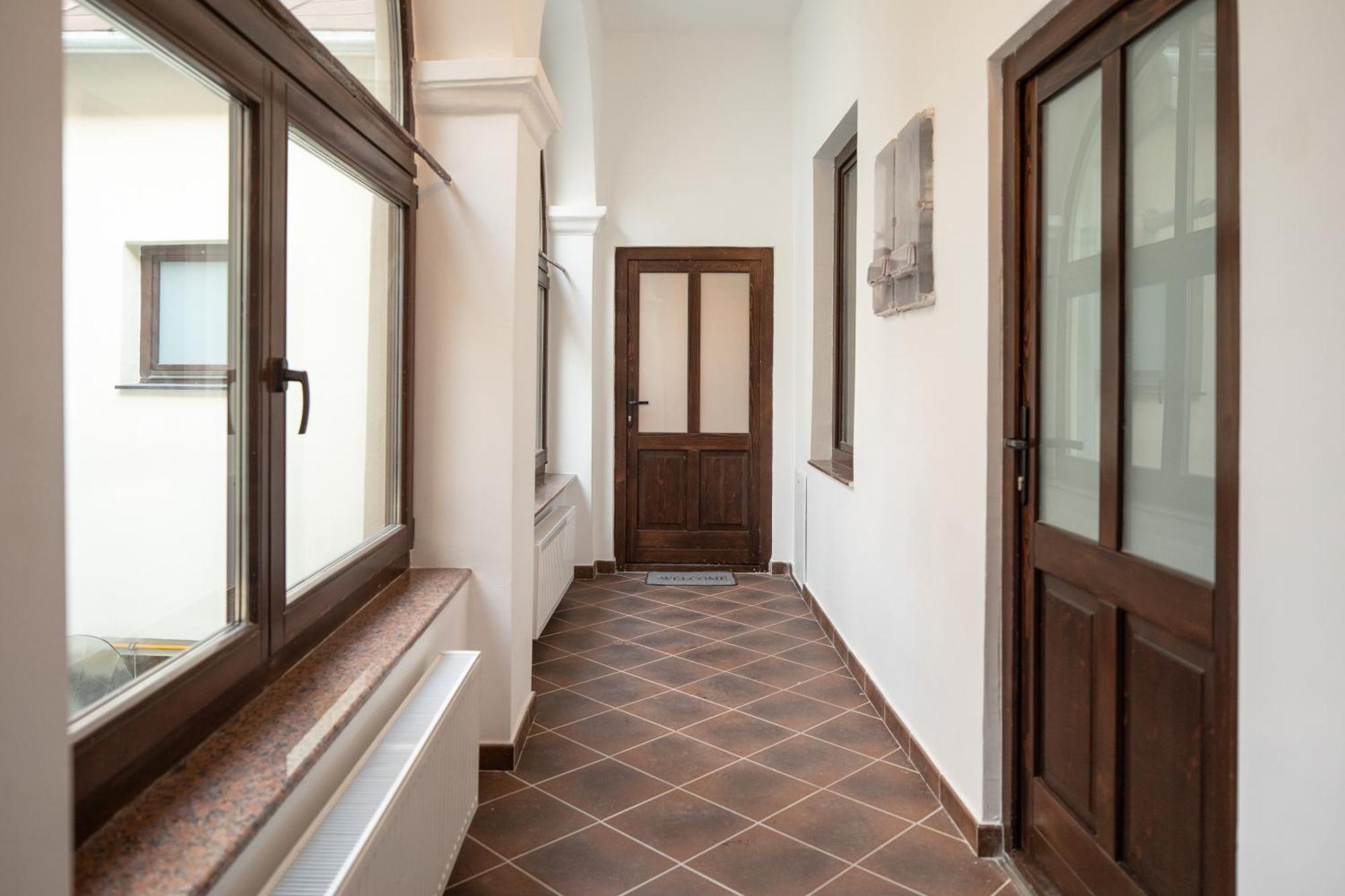 Hirscher Apartments براشوف المظهر الخارجي الصورة