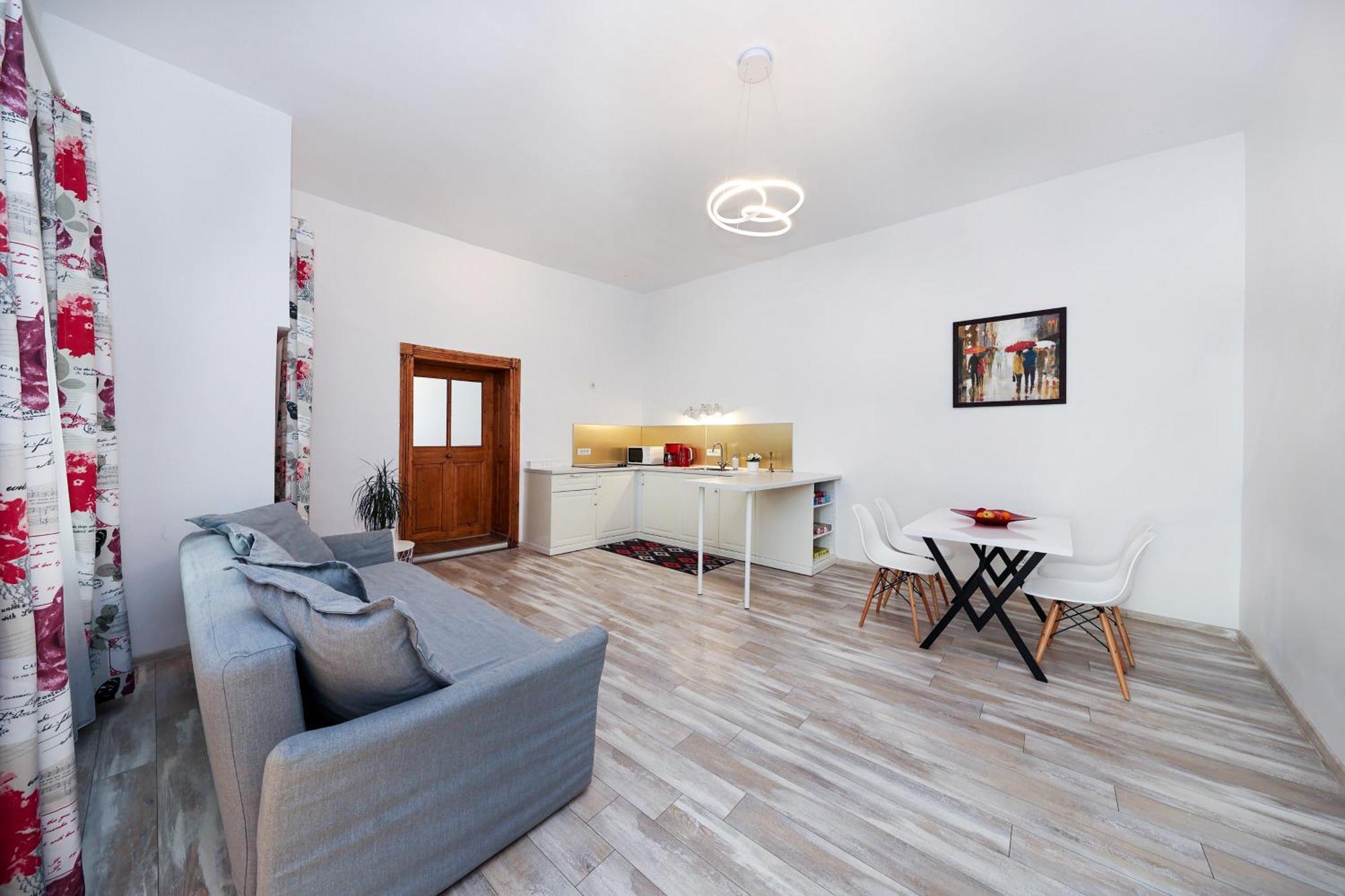Hirscher Apartments براشوف المظهر الخارجي الصورة