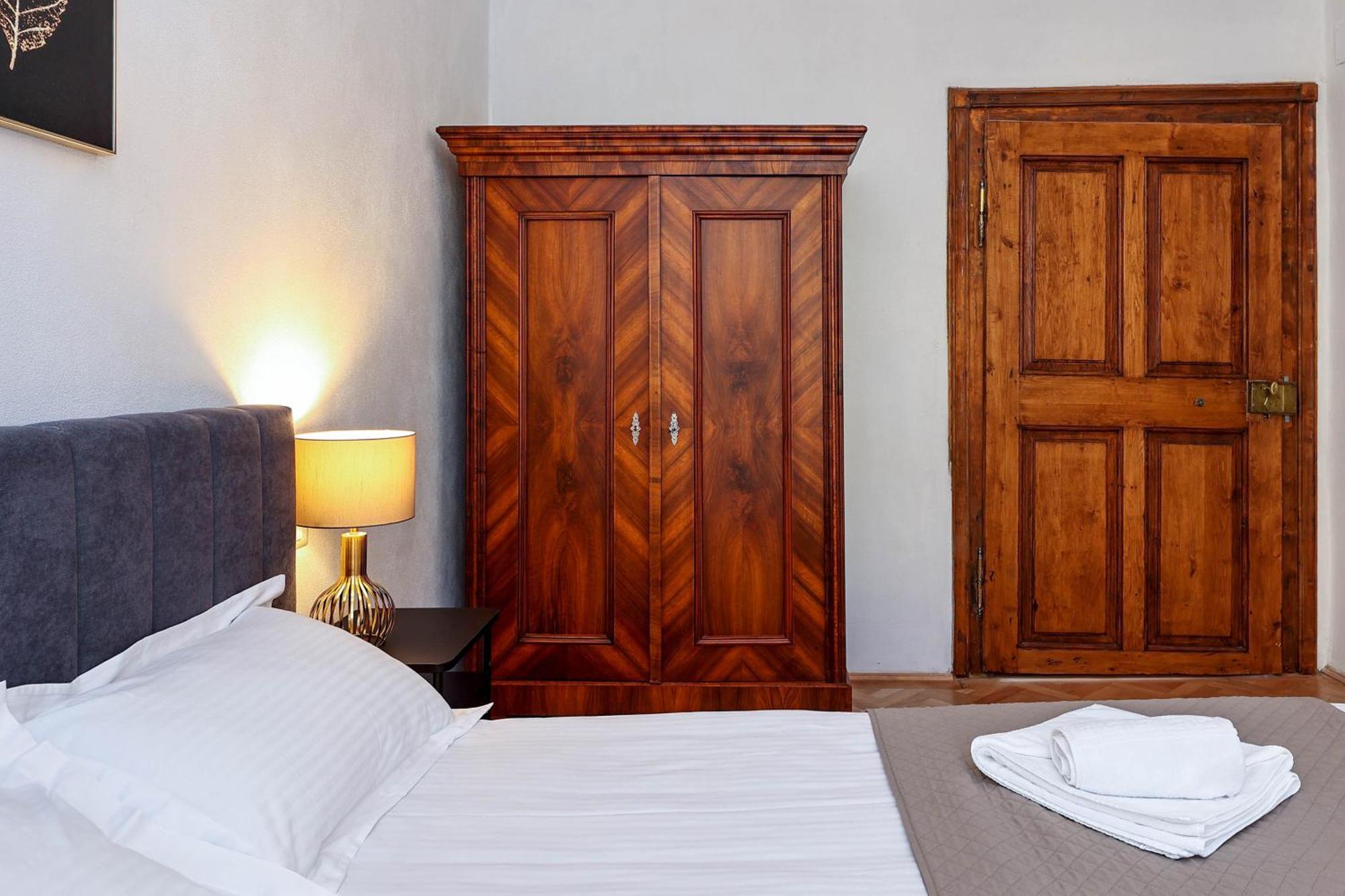 Hirscher Apartments براشوف المظهر الخارجي الصورة
